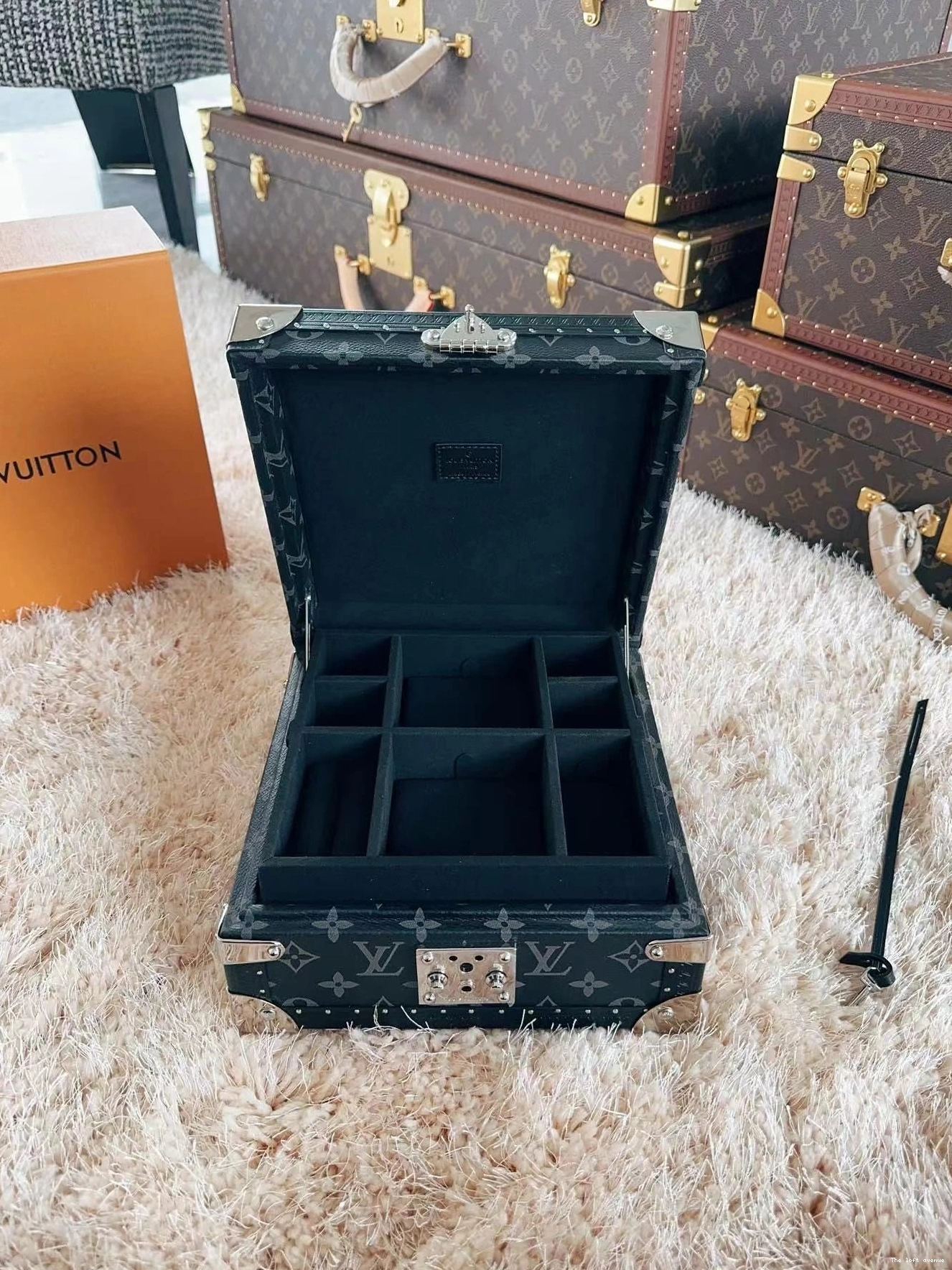 LV CUSTOM BLACK JEWELRY BOX 0710